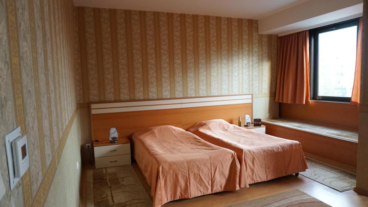 Hotel Dobrudja Dobrich Ngoại thất bức ảnh